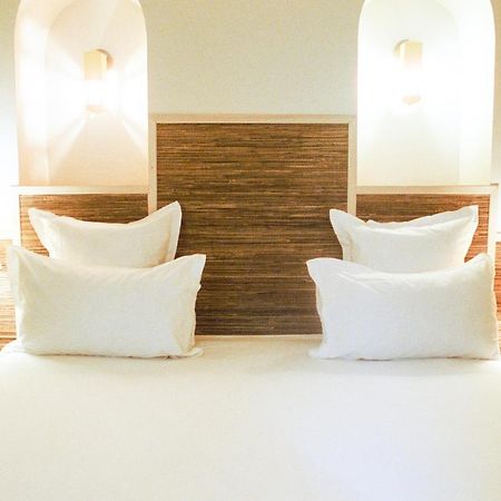 Hotel Habituel Paris Bagian luar foto