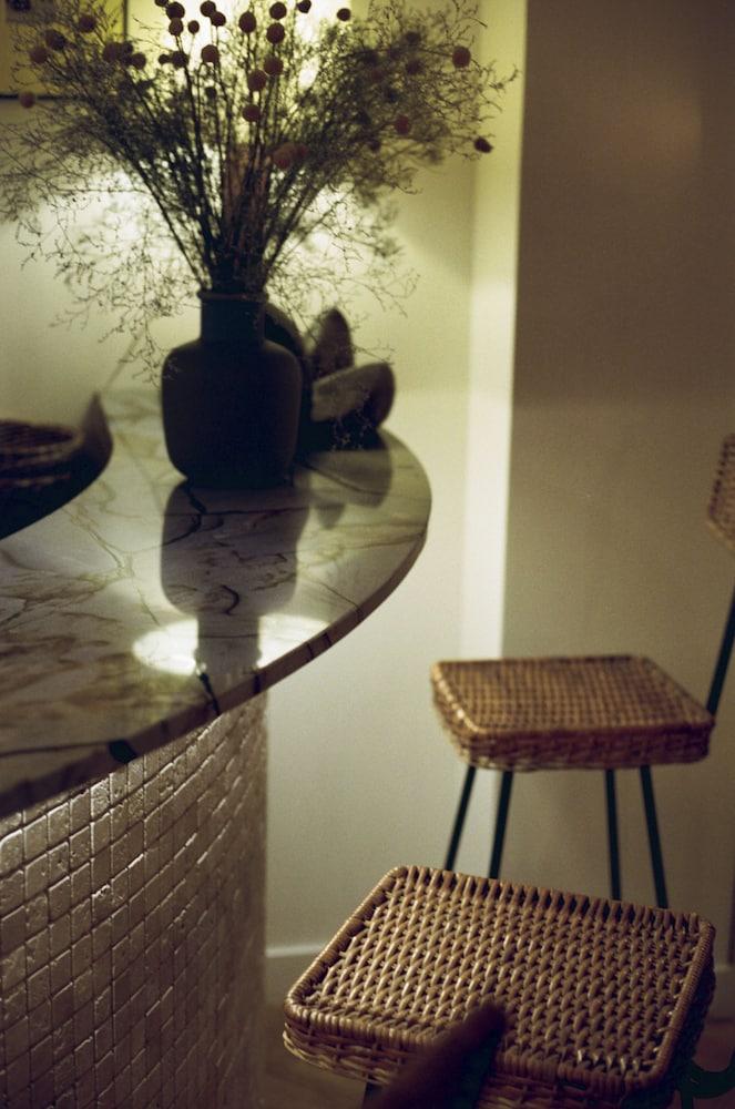 Hotel Habituel Paris Bagian luar foto